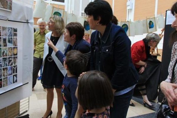 ECOUTE, REGARDE, RÊVE... TON ÉCOLE