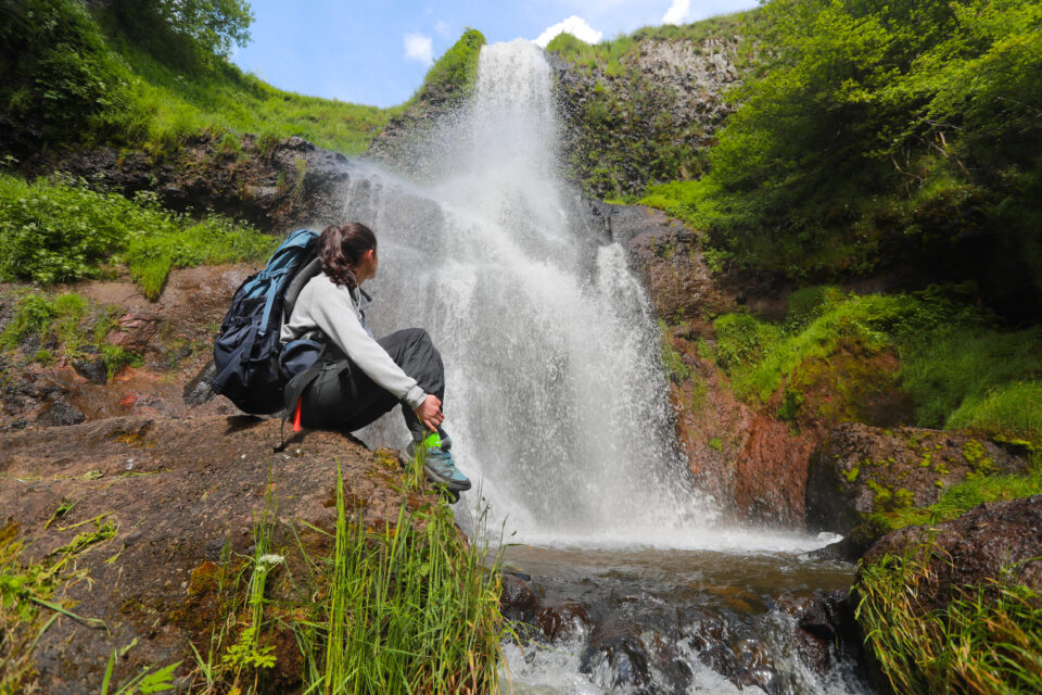 Randonnée à la cascade du Saillant à Marcenat dans le Cantal
