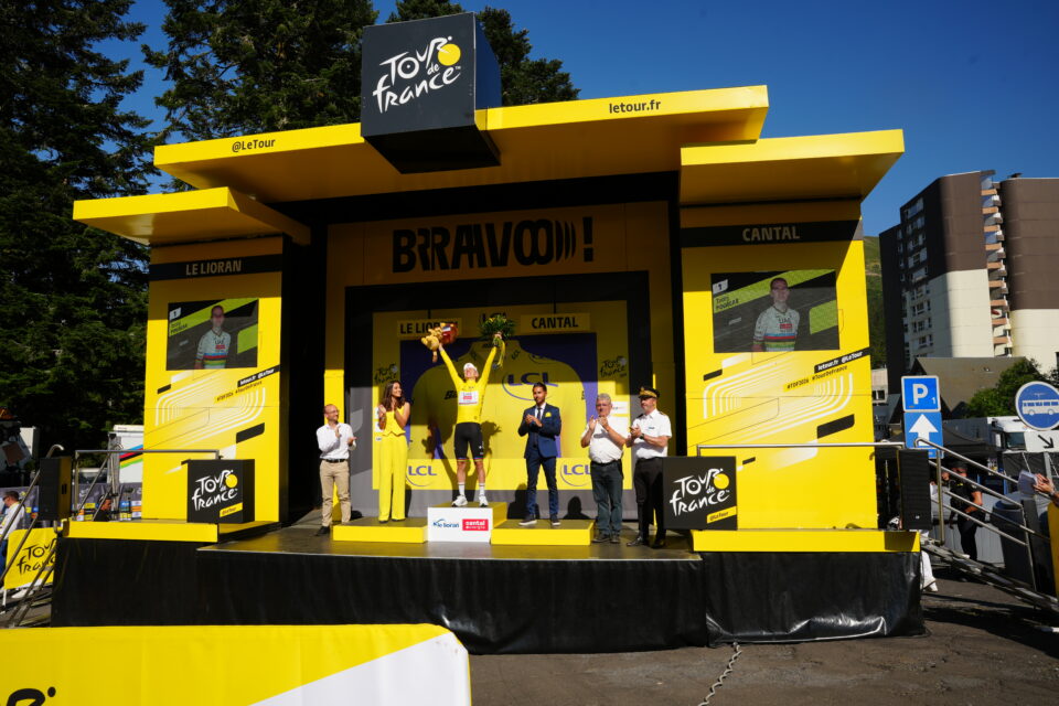 Podium Tour de France 2026 Le Lioran Tadej Pogacar