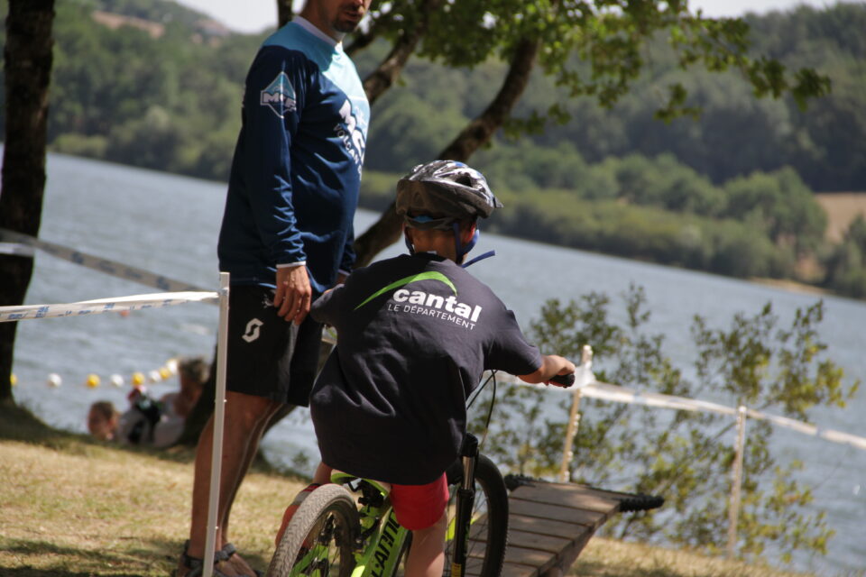 Cantal Tour Sport été vélo